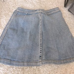 super cute jean skirt!!